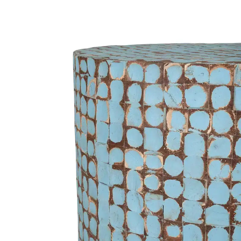 New Hampton 25.78" Round End Table - Coconut Shell
